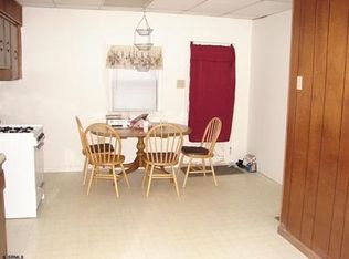 208A Oxford Pl, Pleasantville, NJ 08232