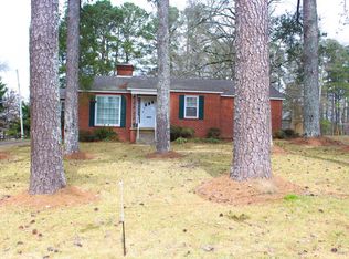 408 Hospital St, Philadelphia, MS 39350