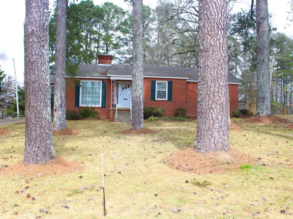 408 Hospital St, Philadelphia, MS 39350