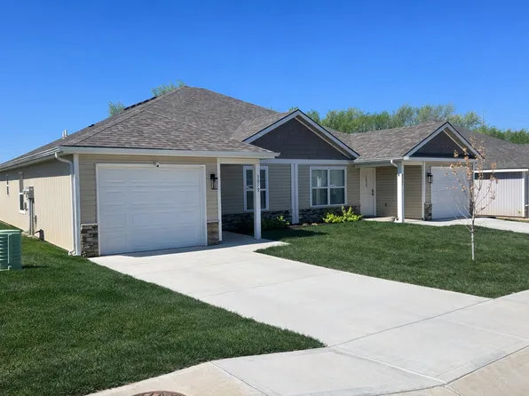 3821 NW 93rd St, Kansas City, MO 64132