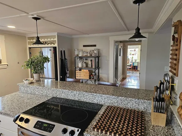45 High St Ste 2, Candia, NH 03034