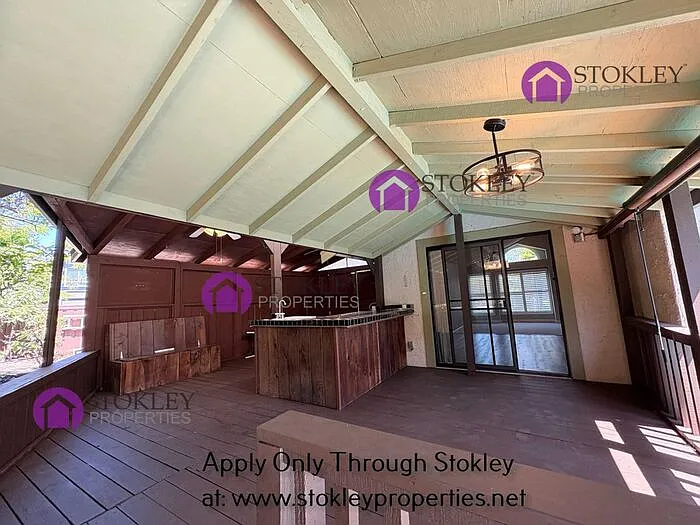 2397 Lake Meadow Cir — Photo 58