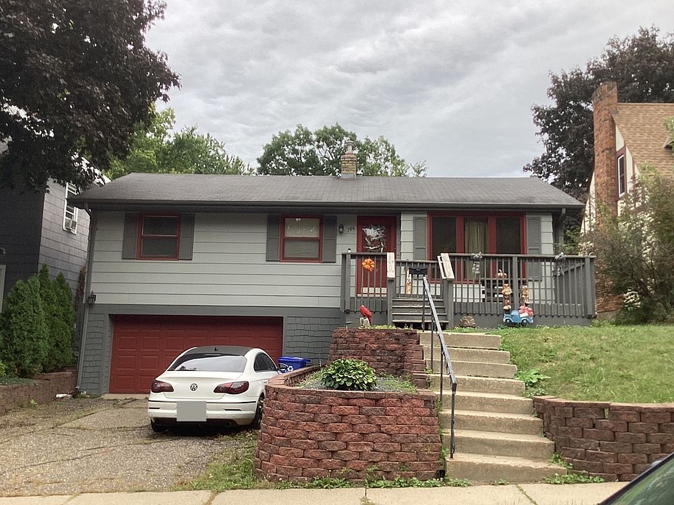 1st image of 784 Winslow Ave