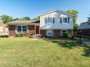 8307 Autumnwood Way, Louisville, KY 40291