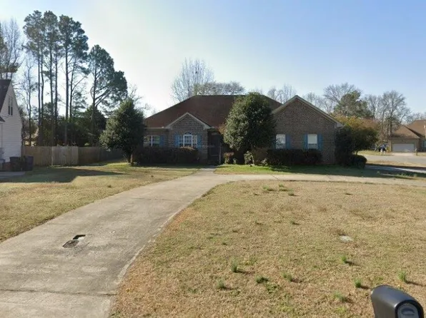 136 S Marion Dr, Goldsboro, NC 27534