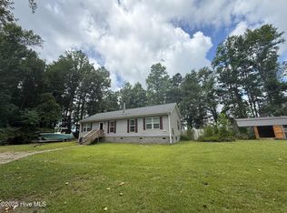 153 Country Club Lane, Newport, NC 28570