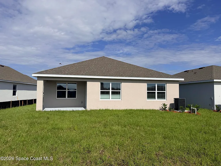 1543 Garabaldi Cir SE — Photo 10