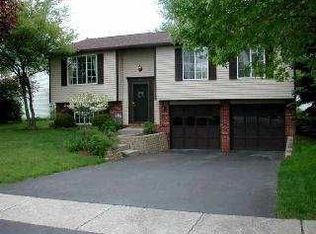 2211 Longport Dr, Maumee, OH 43537