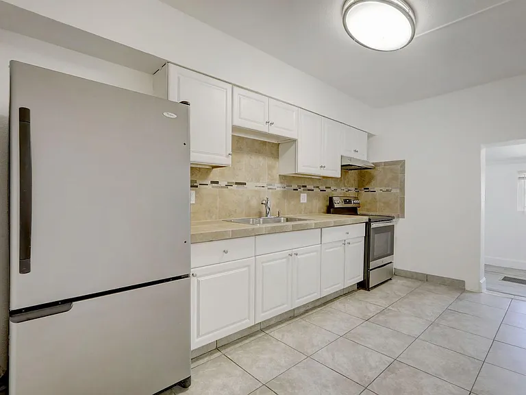 4333 Ames St — Photo 9