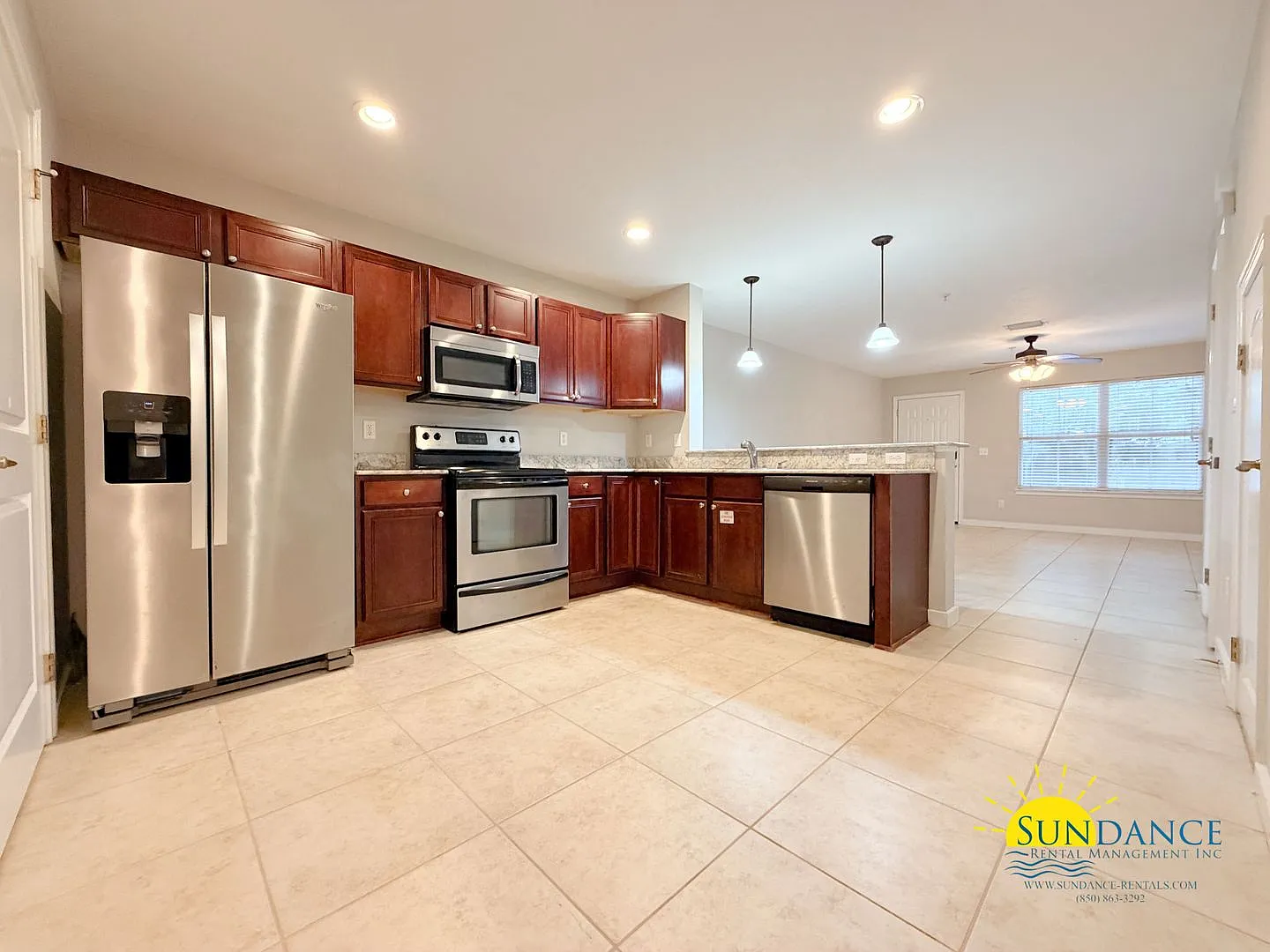 Beautifully Updated 2BR Townhouse in Fort Walton Beach! — Photo 3