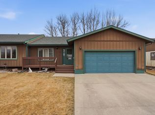 407 Summit St, Belle Fourche, SD 57717