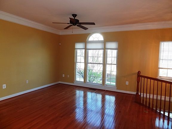 3rd image of 4228 Lower Park Dr
