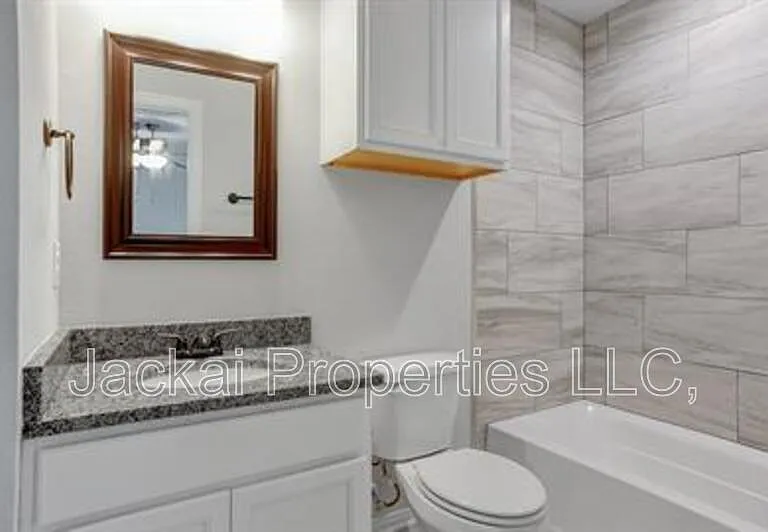 243 W Forest Ave — Photo 13