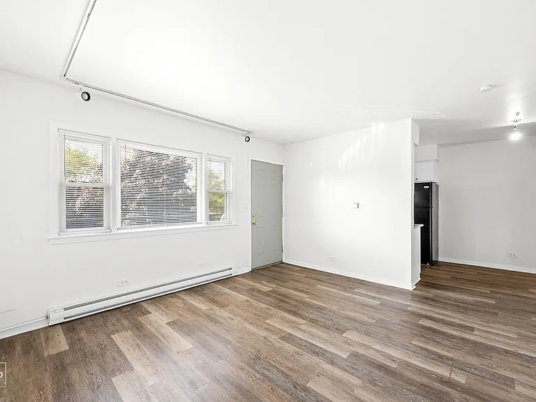 1248 S Central Ave #6 — Photo 4