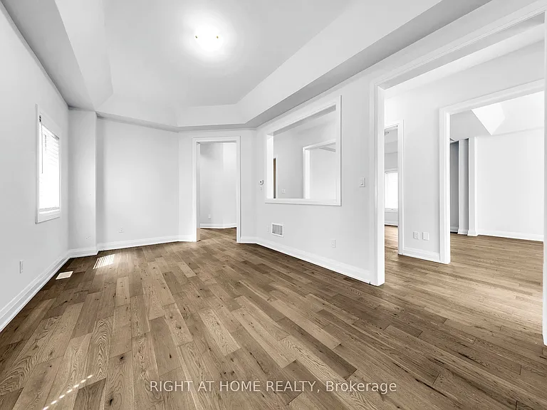 3 Speciosa St #UPPER — Photo 11