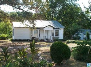 5020 Saks Rd, Anniston, AL 36206