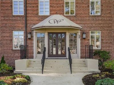 20 Outlook Ave APT 206, West Hartford, CT, 06119