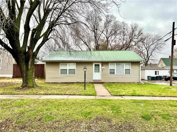 1018 S 24th St, Saint Joseph, MO 64507