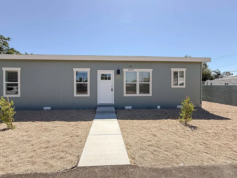 26454 N San Jacinto St — Photo 1