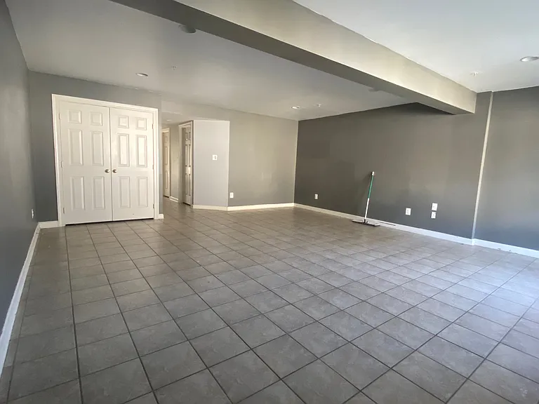 3923 Shawfield Ln — Photo 8