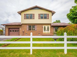 220 Chestnut Ave, Chilhowie, VA 24319