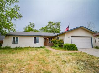 2553 Renn Ave, Clovis, CA 93611