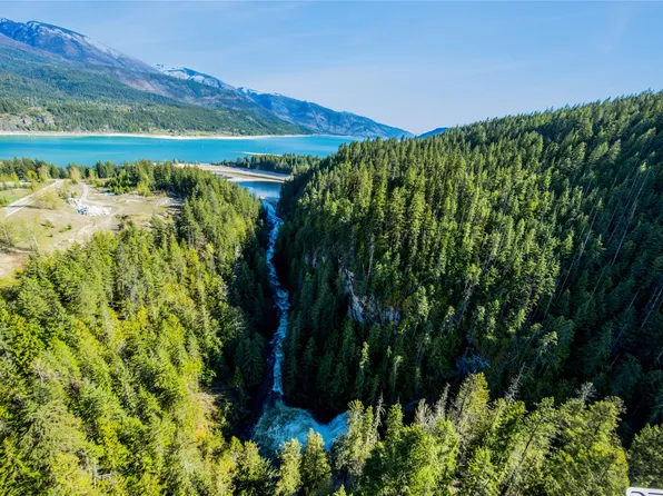 Highway 6, Needles, BC V0G 1K0