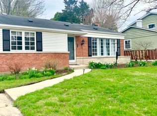 2015 Farnsworth Ln, Northbrook, IL 60062