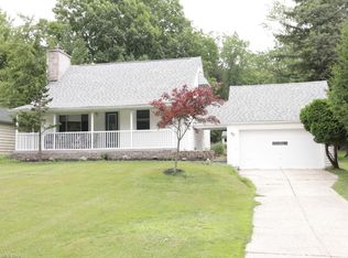 8111 Richard Rd, Broadview Heights, OH 44147