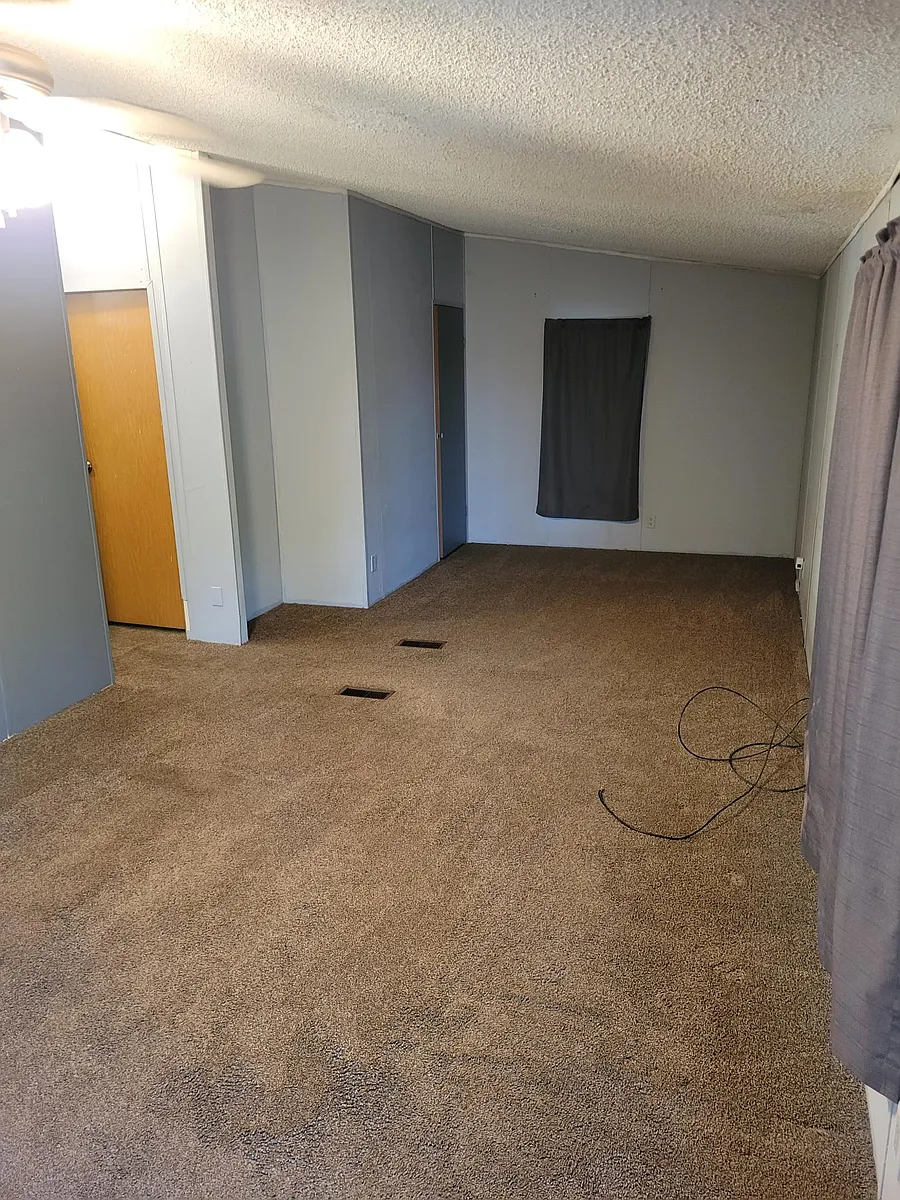 Building Photo - 2241 E Mustang Dr