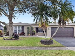 11420 NW 42nd St, Sunrise, FL 33323