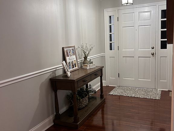 4th image of 866 Spring Shores Ln