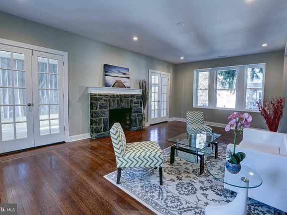 3rd image of 521 Shadeland Ave