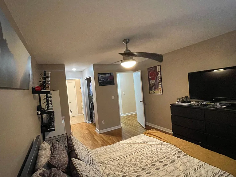3572 Grandin Rd #1 — Photo 9
