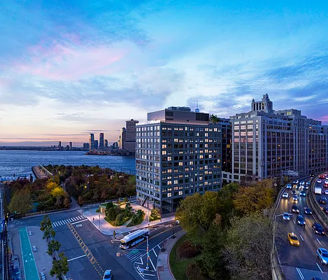 The Landing At Brooklyn Bridge Park