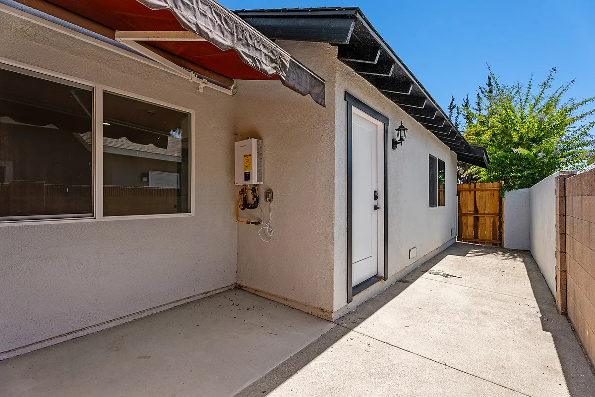 1 bed, 615 sqft, $3,000 — Photo 3