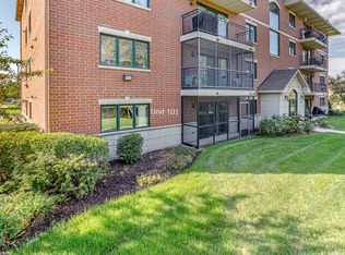 6830 W Winding Trl UNIT 101, Oak Forest, IL 60452