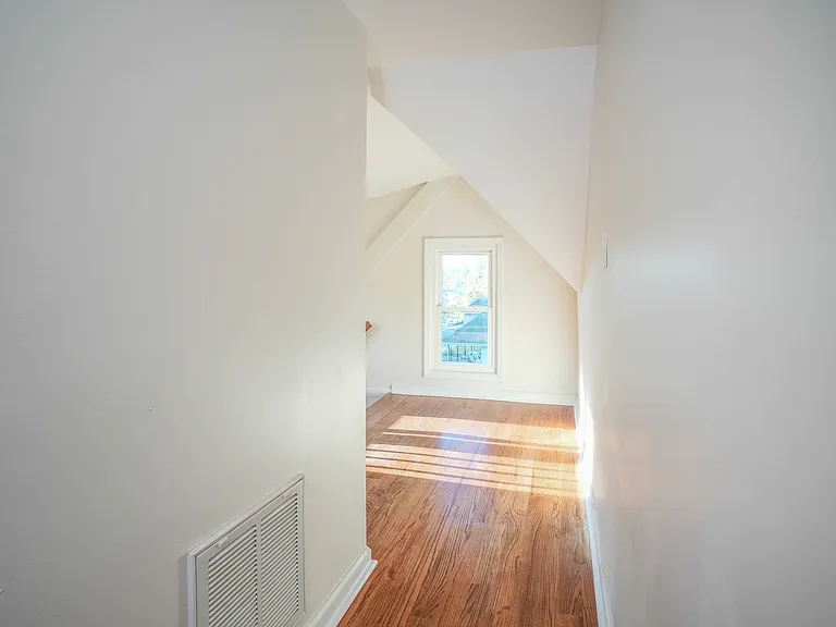 226 S Main St — Photo 25
