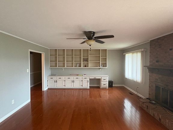 4th image of 160 Twin Hill Rd