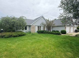 2615 Candlewick Dr, Fort Wayne, IN 46804