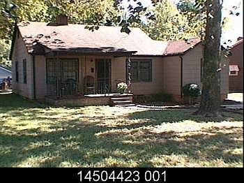 2nd image of 2921 Mayflower Rd
