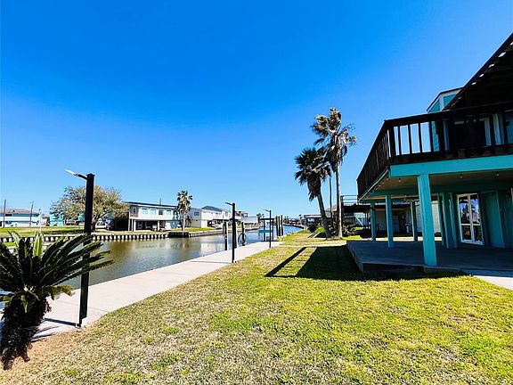 5th image of 1537 Blue Water Drive