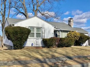 9 Drury Ln, Waltham, MA 02452