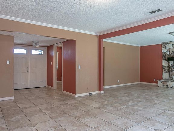 4th image of 3427 W Creek Dr