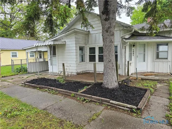 1001 Sunday St, Defiance, OH 43512