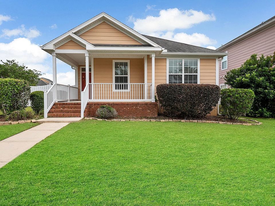 1st image of 3025 Four Oaks Blvd