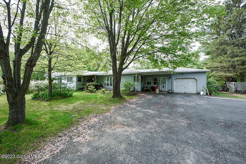 3rd image of 472 Grooms Road