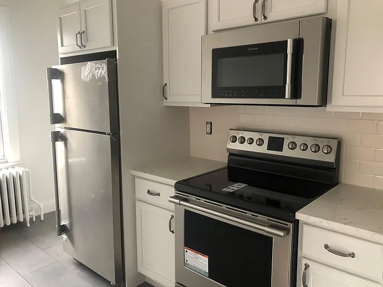 75 Fairview Ave #4 — Photo 11