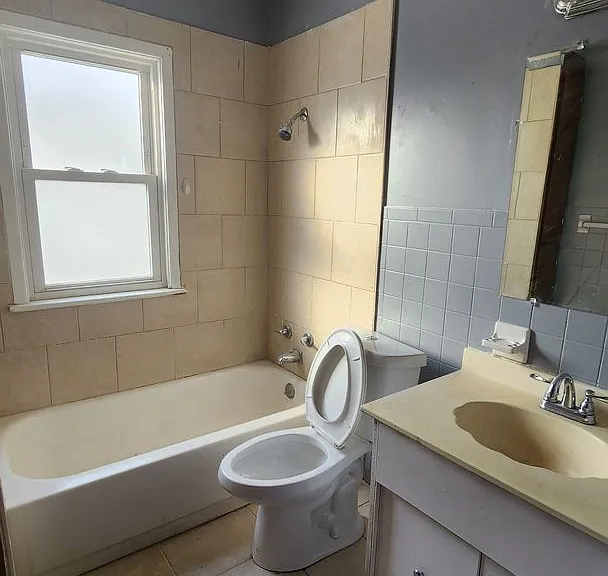 20664 Miller Ave — Photo 12