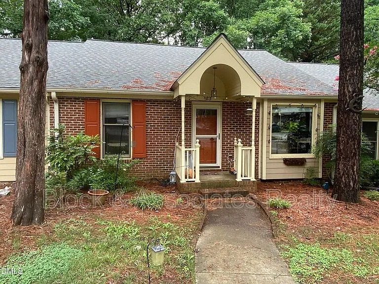 123 Boldleaf Ct — Photo 2